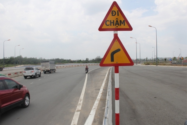 Ý nghĩa của biển báo nguy hiểm