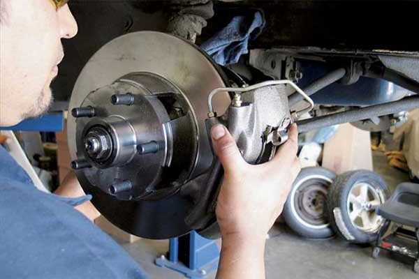 Tăng bố thắng xe tải