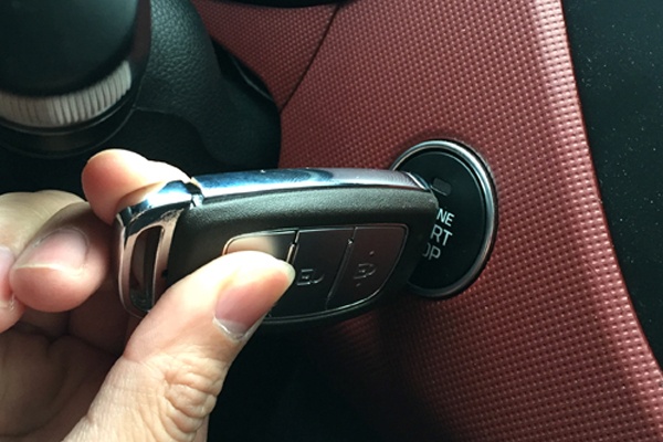 Cách mở khóa xe ô tô