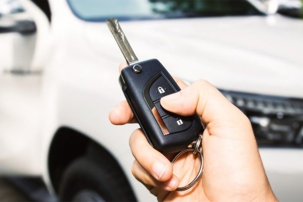 Chìa khóa điều khiển từ xa