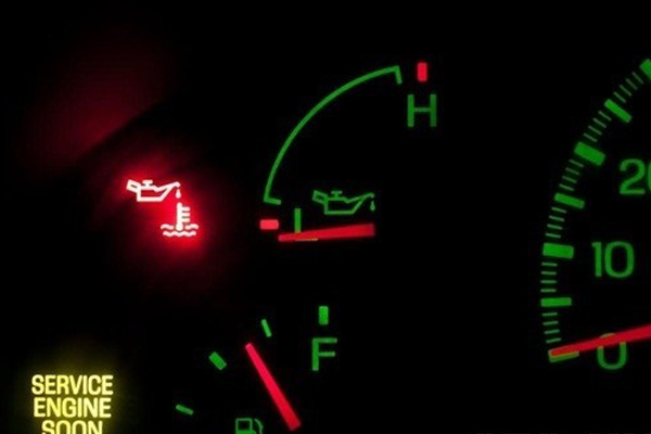 Đèn báo dầu ô tô