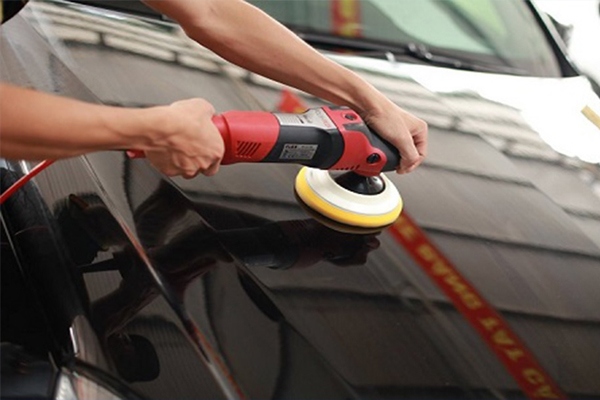 Đánh bóng xe ô tô đúng kỹ thuật