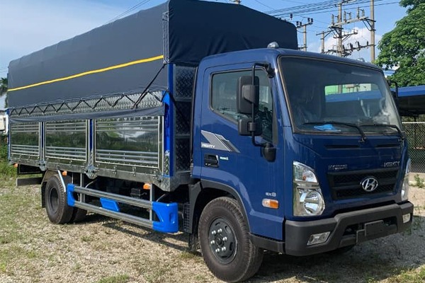 Xe tải Hyundai EX8L thùng mui bạt