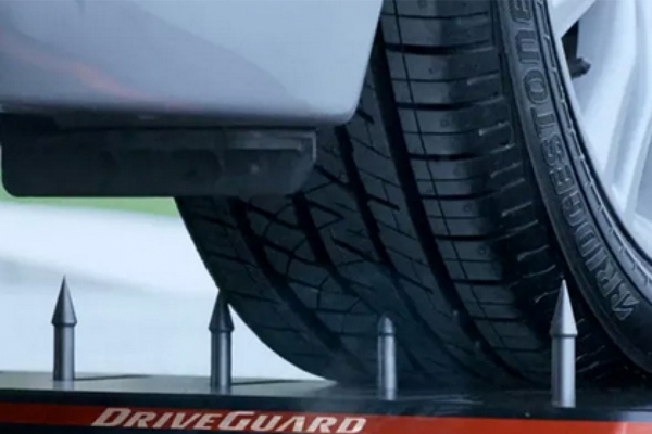 Công nghệ lốp chống đinh tự vá