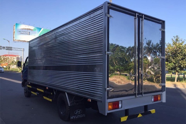 Thùng kín inox Hyundai 110SL