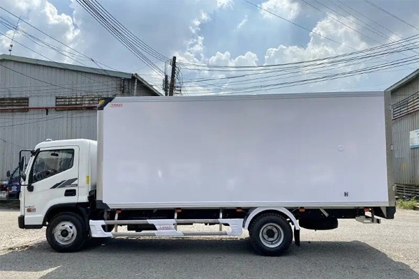 Hyundai EX8 GTS2 thùng đông lạnh mới nhất