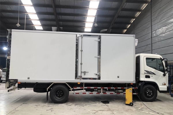 Thùng bảo ôn dễ dàng thiết kế thành thùng đông lạnh