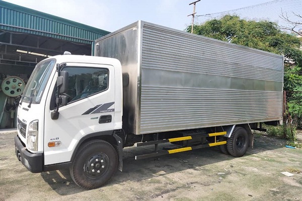 Đánh giá ngoại thất xe tải 7 tấn Hyundai Mighty EX8L thùng kín