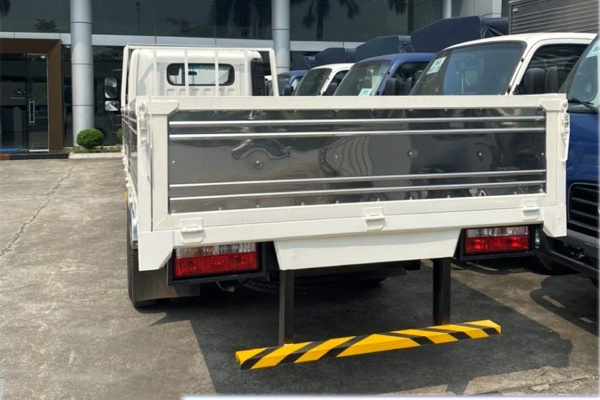 Bửng sau thùng lửng Hyundai 7 tấn EX8L