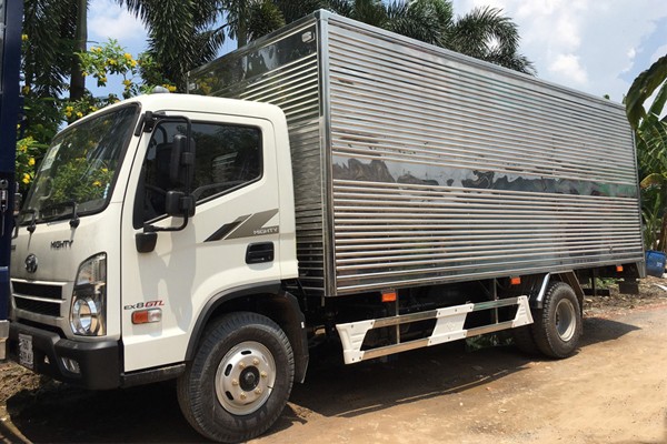 Hyundai 8 tấn EX8 GTL thùng kín