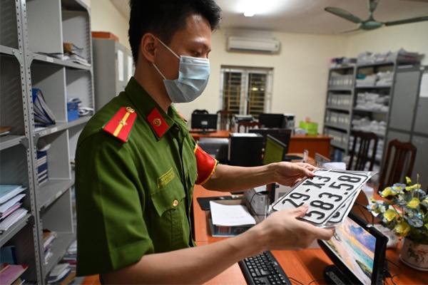 Giá khởi điểm đấu giá biển số ô tô là 40 triệu đồng