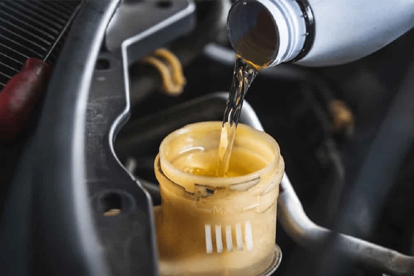 Dầu phanh ô tô bị rò rỉ