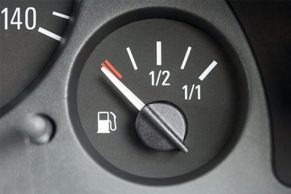 Đồng hồ đo nhiên liệu ô tô không chính xác
