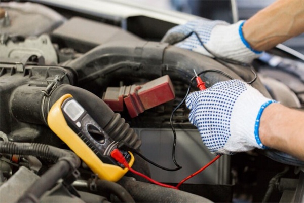 Nguyên nhân đồng hồ đo nhiên liệu ô tô không chính xác