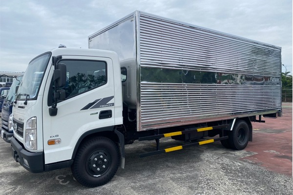 Xe tải 8 tấn thùng kín Hyundai New Mighty EX8 bản cao cấp