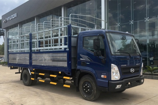 Giá xe tải 8 tấn Hyundai EX8L thùng bạt