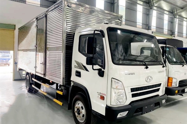 Giá xe tải 8 tấn Hyundai EX8 GTL thùng kín