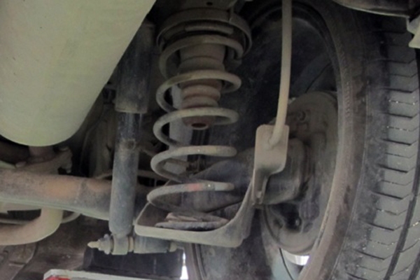 Giảm xóc lò xo