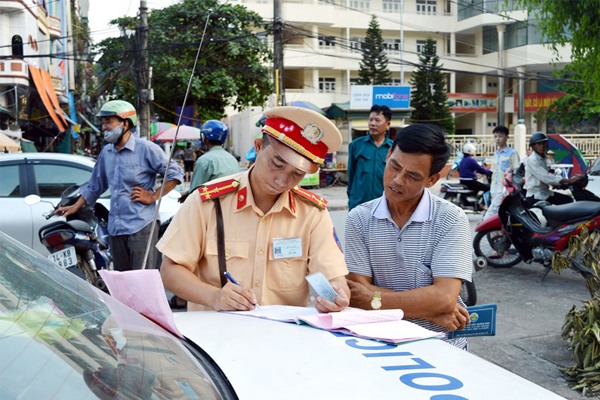 Xử phạt vi phạm quy định trong giấy phép kinh doanh vận tải