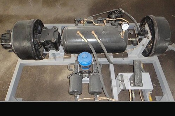 Phanh khí xả xe tải