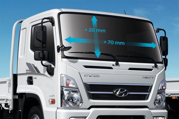 Kính chắn gió xe tải Hyundai Mighty EX8 thế hệ mới