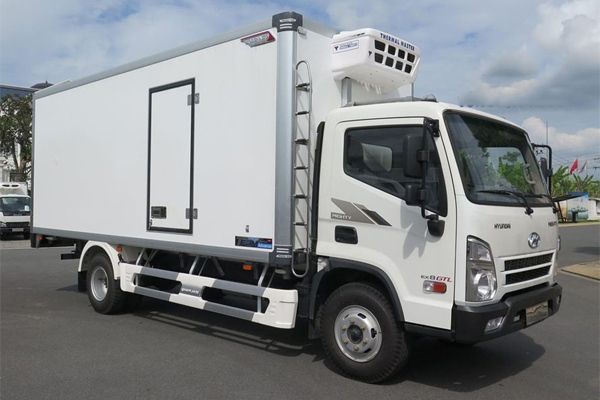 Xe tải Hyundai 7 tấn thùng đông lạnh EX8 GTL