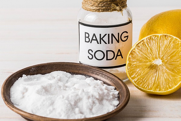 Dùng baking soda khử mùi trên xe ô tô