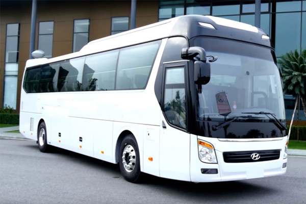 Xe khách 47 chỗ Hyundai Universe