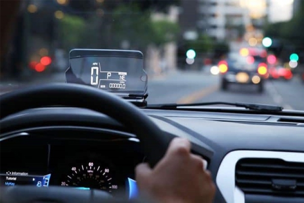 Những yếu tố gây mất tập trung khi lái xe