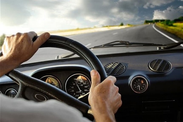 Tập trung lái xe mang lại sự an toàn giao thông