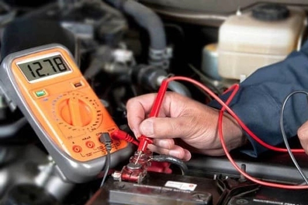 Kiểm tra máy phát điện ô tô