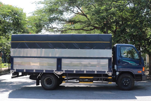 Hyundai New Mighty 110SP thùng mui bạt