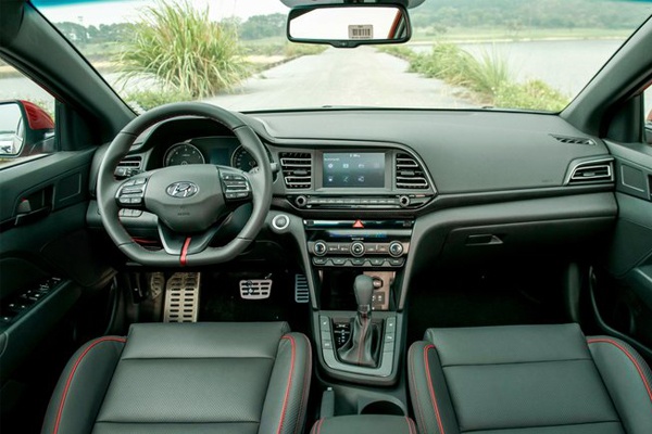 Chức năng sấy kính trên xe tải Hyundai