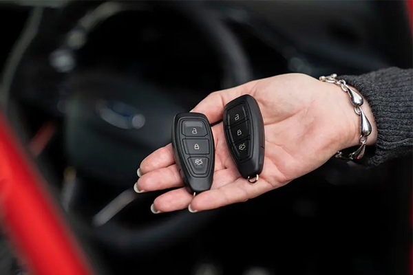 Chìa khóa thông minh ô tô
