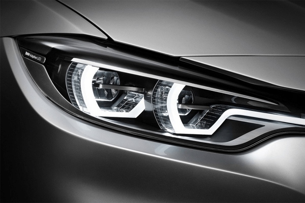 Lắp đèn led cho ô tô