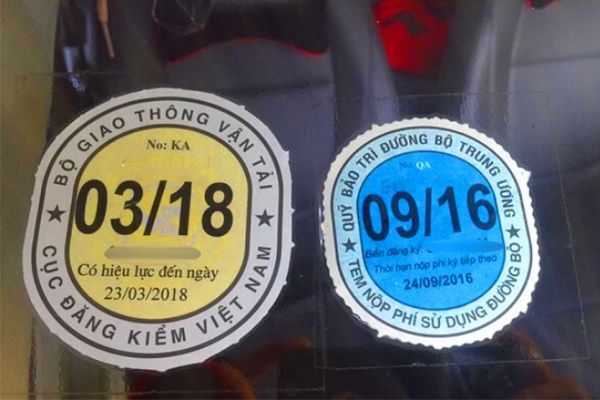 Tem chứng nhận đã nộp phí đường bộ