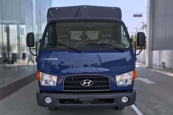 Cabin Hyundai 75S thùng mui bạt