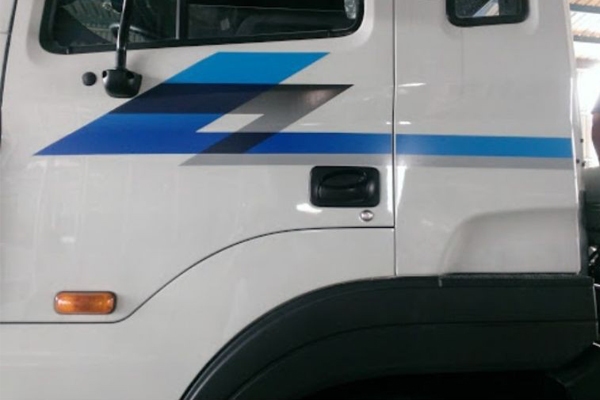 Decal sườn xe ô tô tải Hyundai