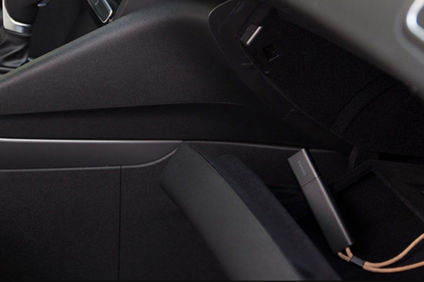 Thiết bị định vị ô tô có dây