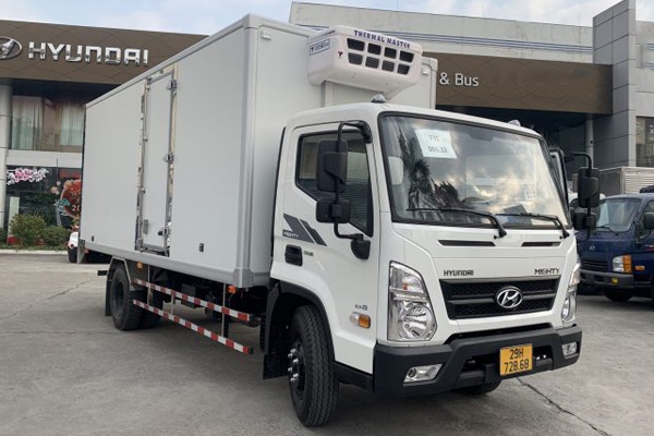 Địa chỉ mua xe tải đông lạnh Hyundai 7 tấn EX8L