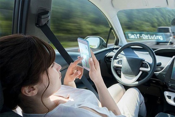 Ứng dụng trí tuệ nhân tạo AI trong sản xuất xe tự lái