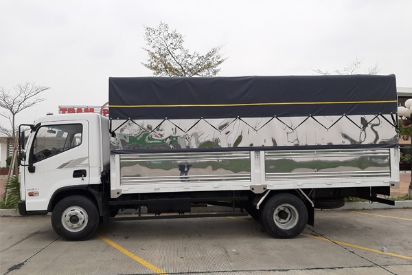 Hyundai Mighty EX8 GTS2 thùng bạt dài 5.3m