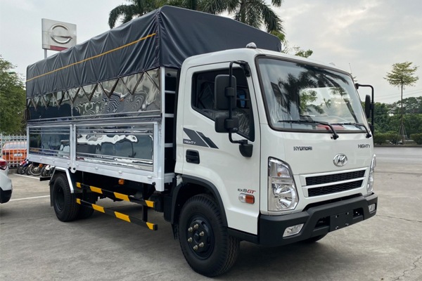 Xe tải thùng bạt Hyundai EX8 S2