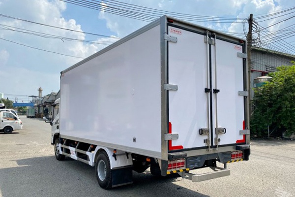 Thùng bảo ôn xe tải EX8 bản thiếu