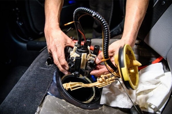 Thường xuyên kiểm tra van điều áp ô tô để kịp thời xử lý hư hỏng
