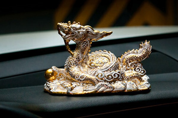 Vật phẩmphong thủy cho xe ô tô