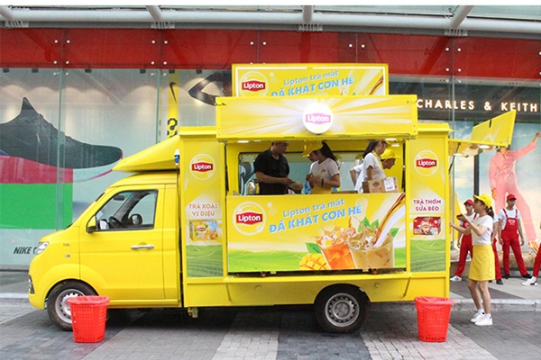 Xe tải bán đồ ăn nhanh lưu động