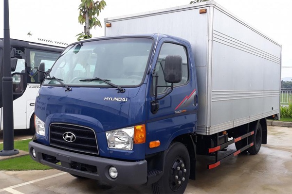 Xe nâng tải là gì?