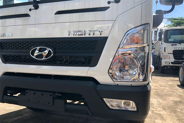 Ngoại thất xe tải chuyên dụng Hyundai EX8L