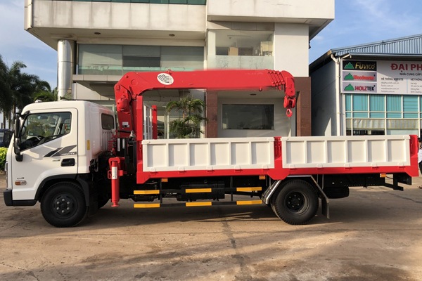 Hyundai Mighty EX8 gắn cẩu tự hành 3 tấn